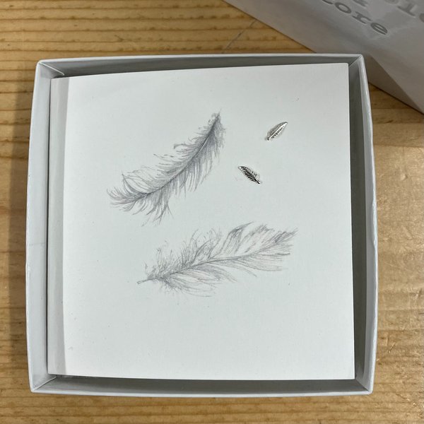Feathers Earrings Card CE136